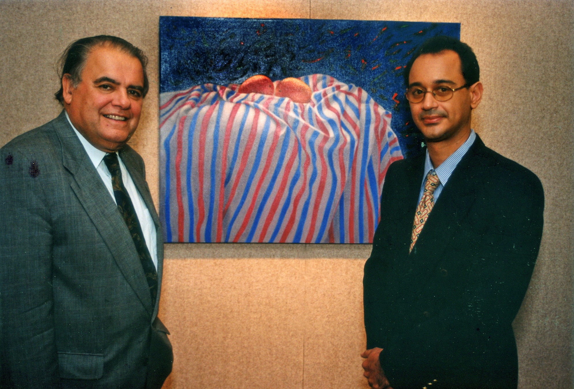 Enriquillo Amiama with Dr. Enrique Iglesias at the IDB solo show, Washington D.C., 1996